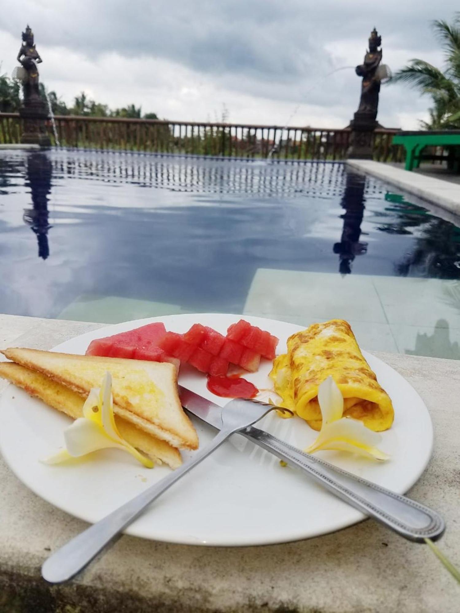 Green Paddy Hostel & Villa Убуд Екстер'єр фото